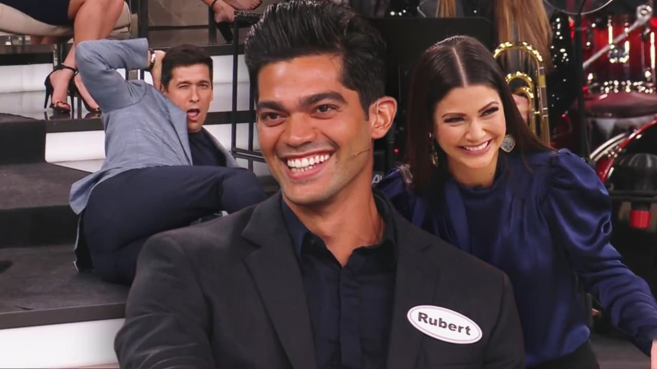 Rafa se convirtió en modelo de trajes de baño cuando las fotos que Rubert comparte en sus redes sociales fueron el tema de conversación. Ana Patricia no tardó en ponerle un alto al chileno cuando se sintió más inspirado.