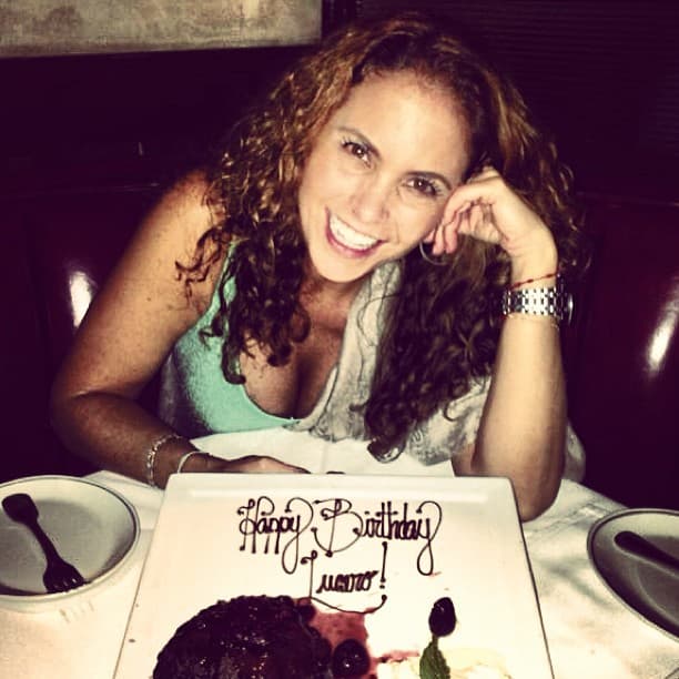 En cuanto a su alimentación, la cantante ingiere comestibles sanos y equilibrados, aunque también opta por consentirse algunos fines de semana, pero sin excesos.