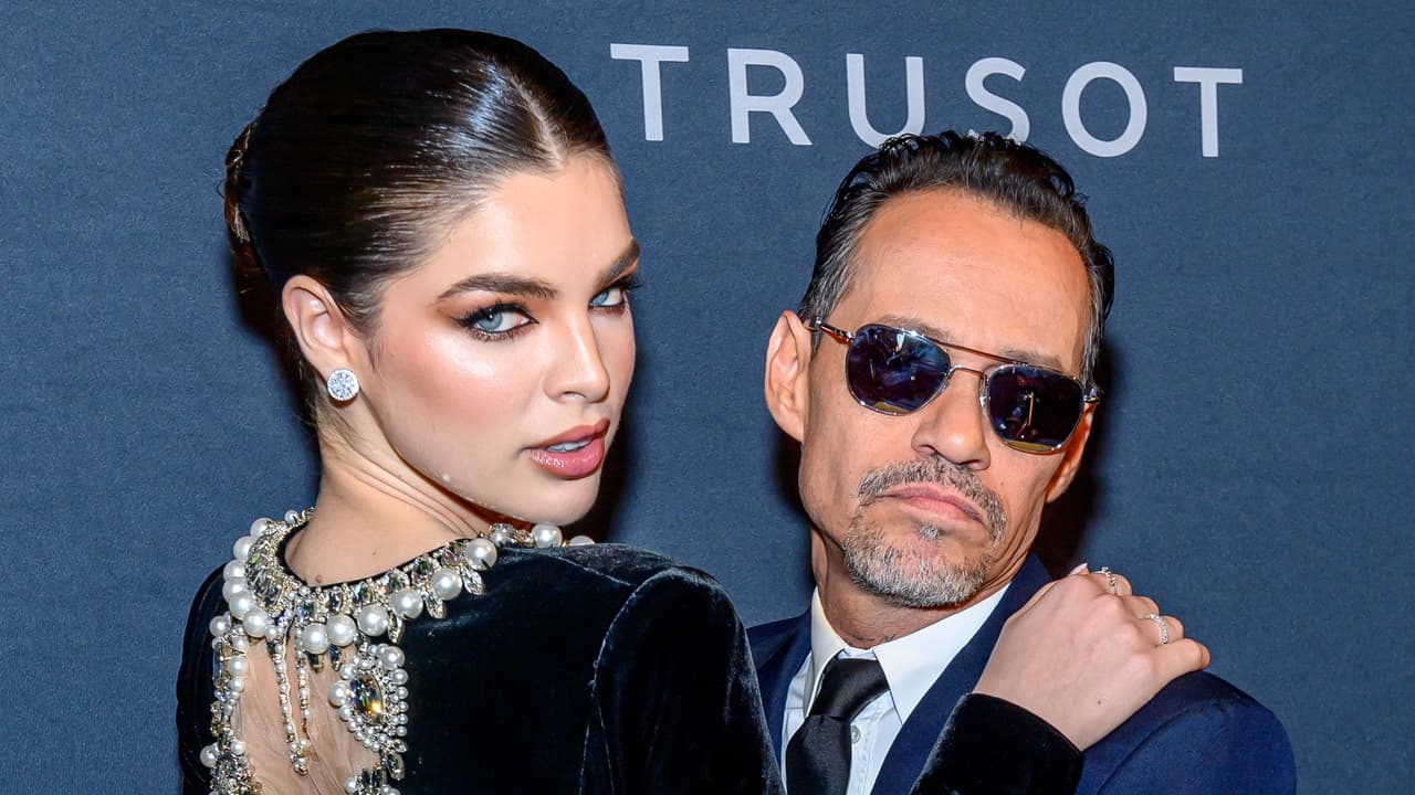 Marc Anthony celebra con su esposa y famosos como Derbez los 10 años de su fundación