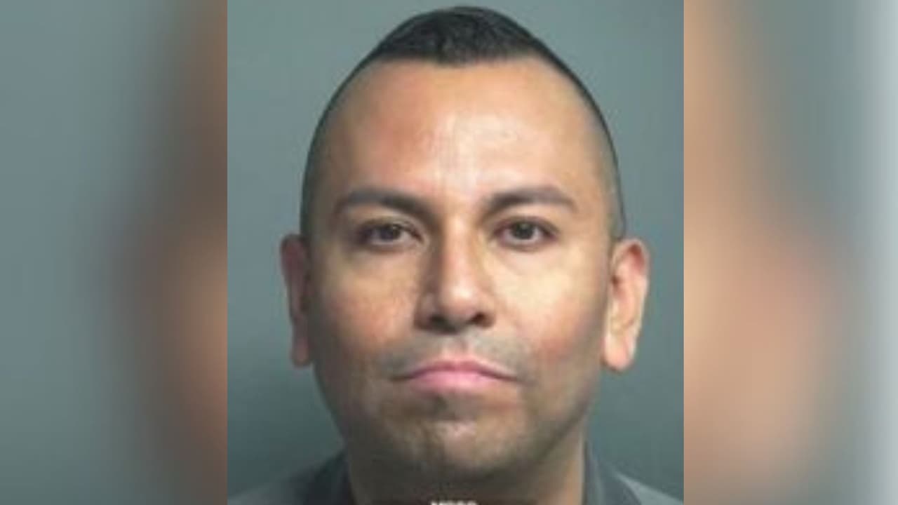 Agente de bienes raíces es acusado de agresión sexual infantil y las autoridades buscan otras posibles víctimas