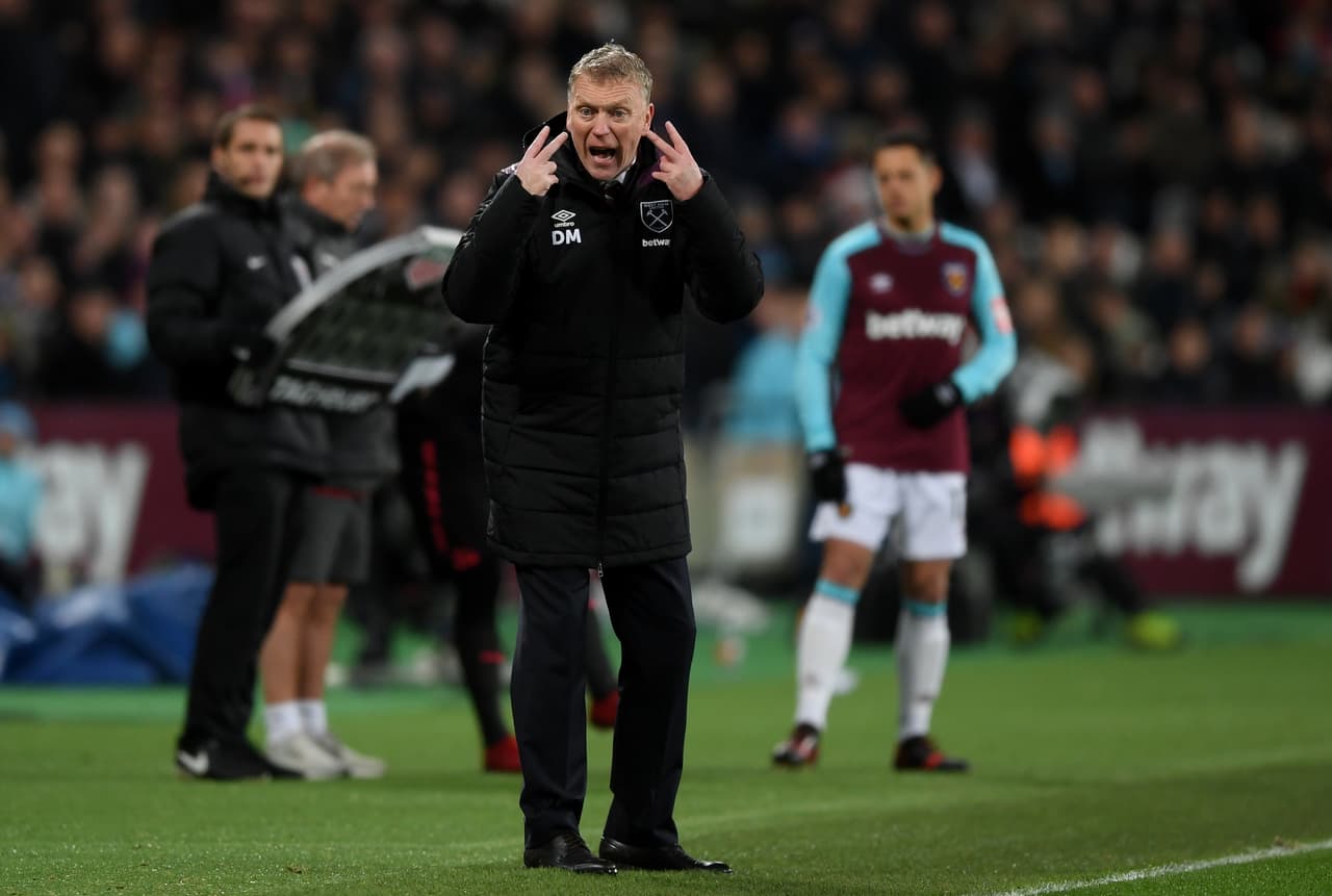 LONDON, ENGLAND - DECEMBER 13: David Moyes, Manager of West Ham United reacts during the Premier League match between West Ham United and Arsenal at London Stadium on December 13, 2017 in London, England. (Photo by Shaun Botterill/Getty Images)