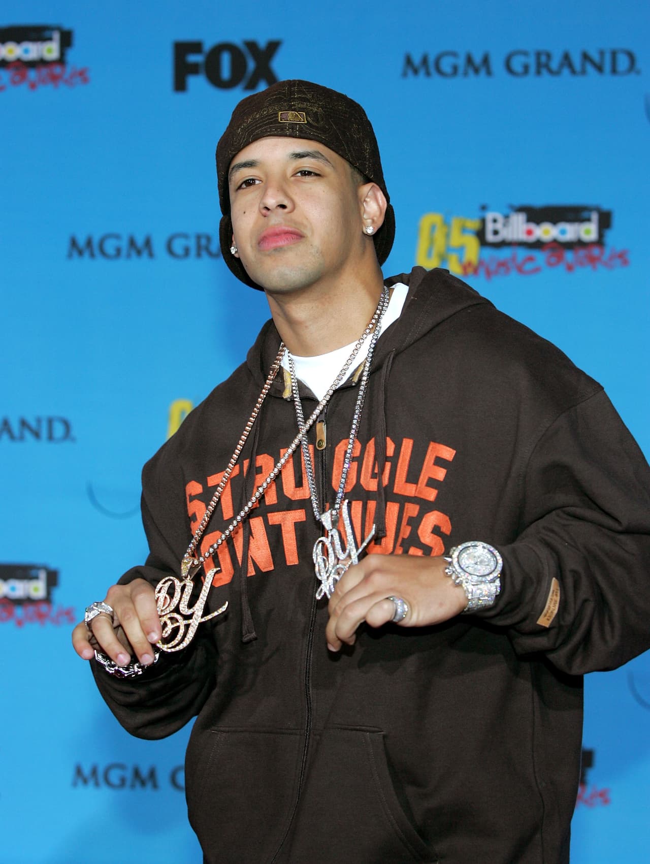 En el camino que lo llevó a convertirse en 'The Big Boss' del reggaetón, Daddy Yankee transformó también su apariencia y en el ascenso de su carrera se convirtió en la imagen de campañas publicitarias, lo mismo de bebidas enrgéticas que de calzado deportivo.