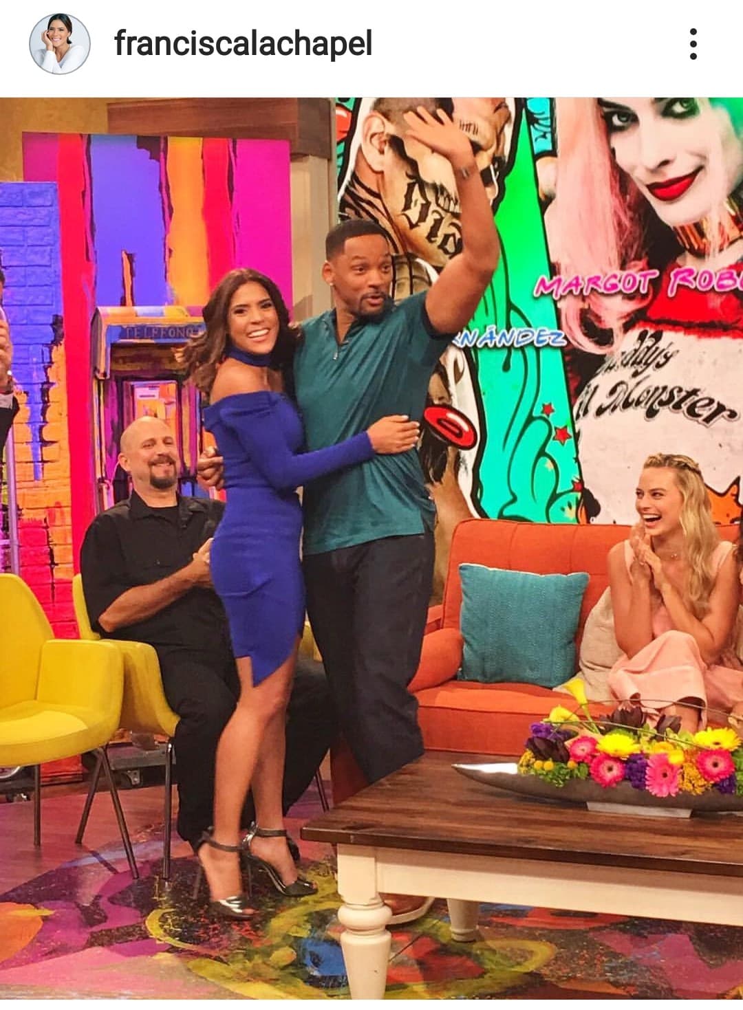 Así es como más de uno de los presentadores han reaccionado como fan al estar cerca de las estrellas que creían inalcanzables.
<br>