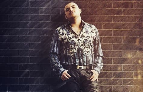 Pero esto no ha sido comprobado. Lo cierto es que El Komander asegura que no tiene miedo y nadie lo va a silenciar por cantar lo que le gusta.