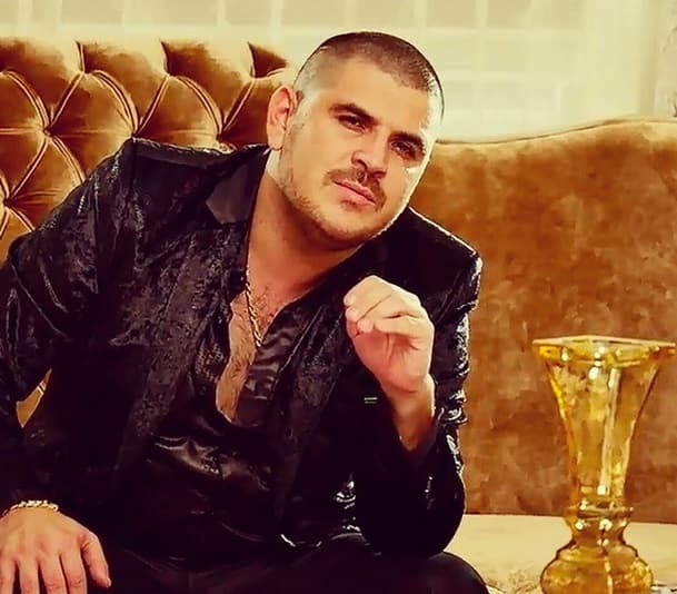 Se podría decir que de los gruperos que ella dijo que están en peligro, el que ha estado más cerca del peligro es El Komander.