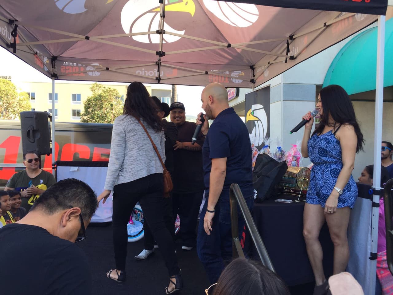 Raúl 'El Pelón', Carla Medrano y El Feo se enamoraron del cariño por parte de sus seguidores en San Diego.