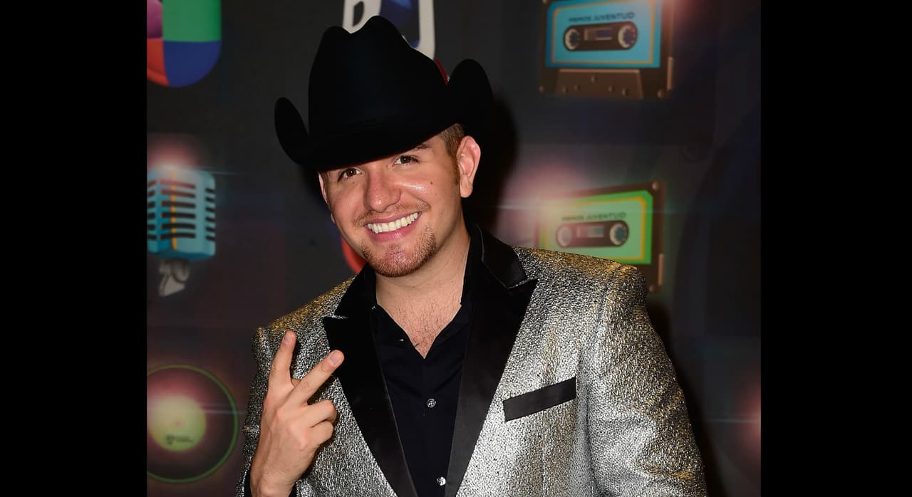 El Dasa es toda una sensación juvenil pues donde quiera se presente vuelve locas a sus fans.