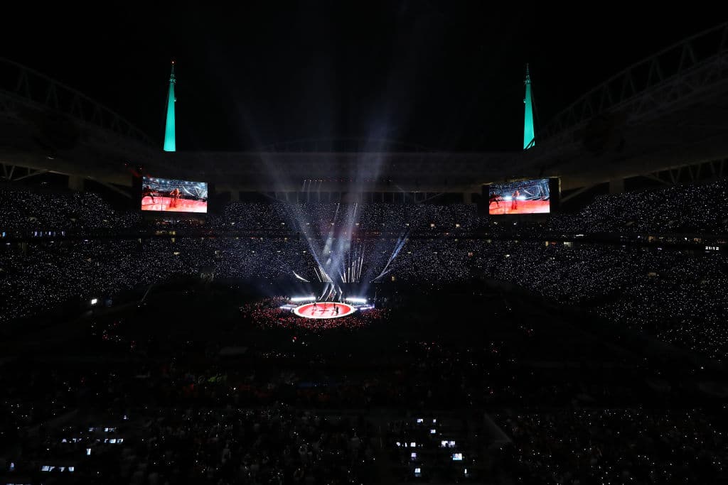 Miami y el Super Bowl bailaron con sabor latino, encabezado por JLo, Shakira, J-Balvin y Bad Bunny, en un show de medio tiempo que puso a toda la afición de pie.