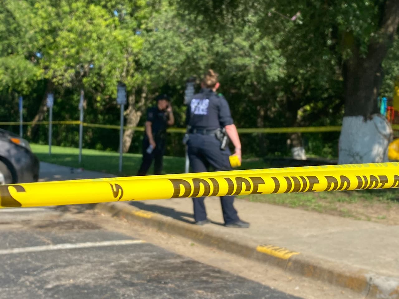 Arrestan a joven de 15 años tras confesar que mató a su madre en Dallas