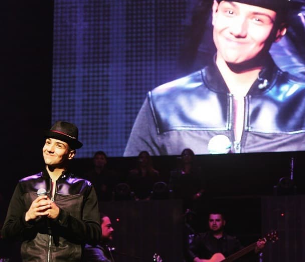 Luis Coronel tuvo un momento inigualable, pues por primera vez se presentó en el Nokia Theater y el show fue un exitaso.