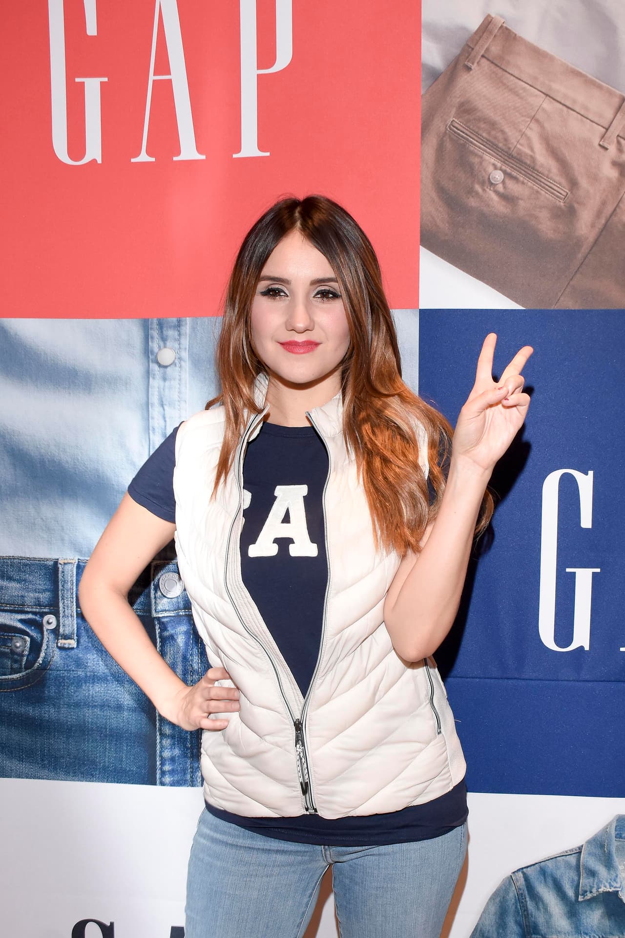 Se le ve feliz y trabajando, como siempre.