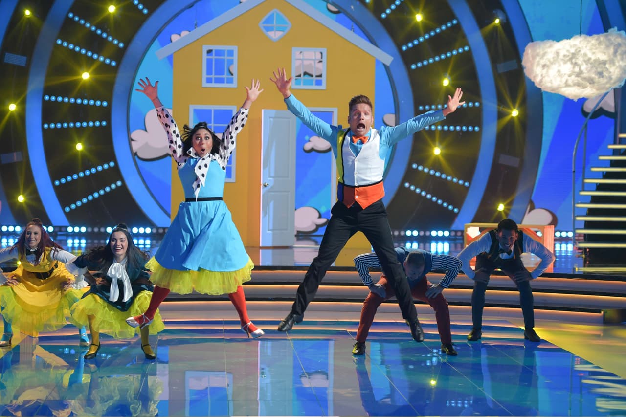 Finalmente Casper insistió: "amo tu emoción, realmente lo hago, pero debes aprender a controlarlas".