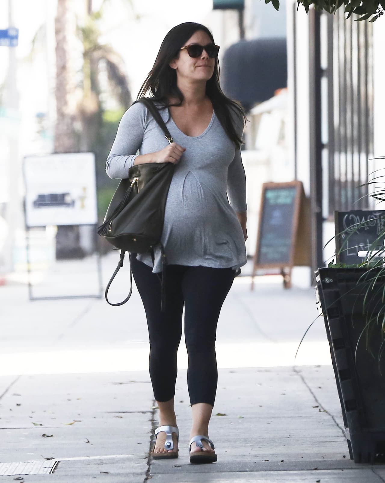 Leggings. Son ideales por contar con una cintura elástica, pero asegúrate de que no sean demasiado ceñidos.