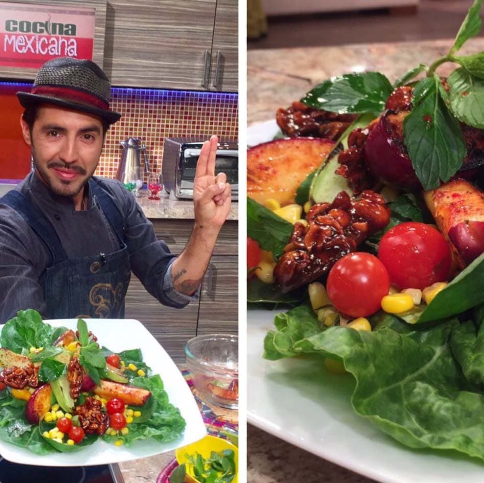 Deleita a tu familia y amigos con una deliciosa ensalada verde y dulce con semillas caramelizadas. Como siempre, saludable y para chuparse los dedos.