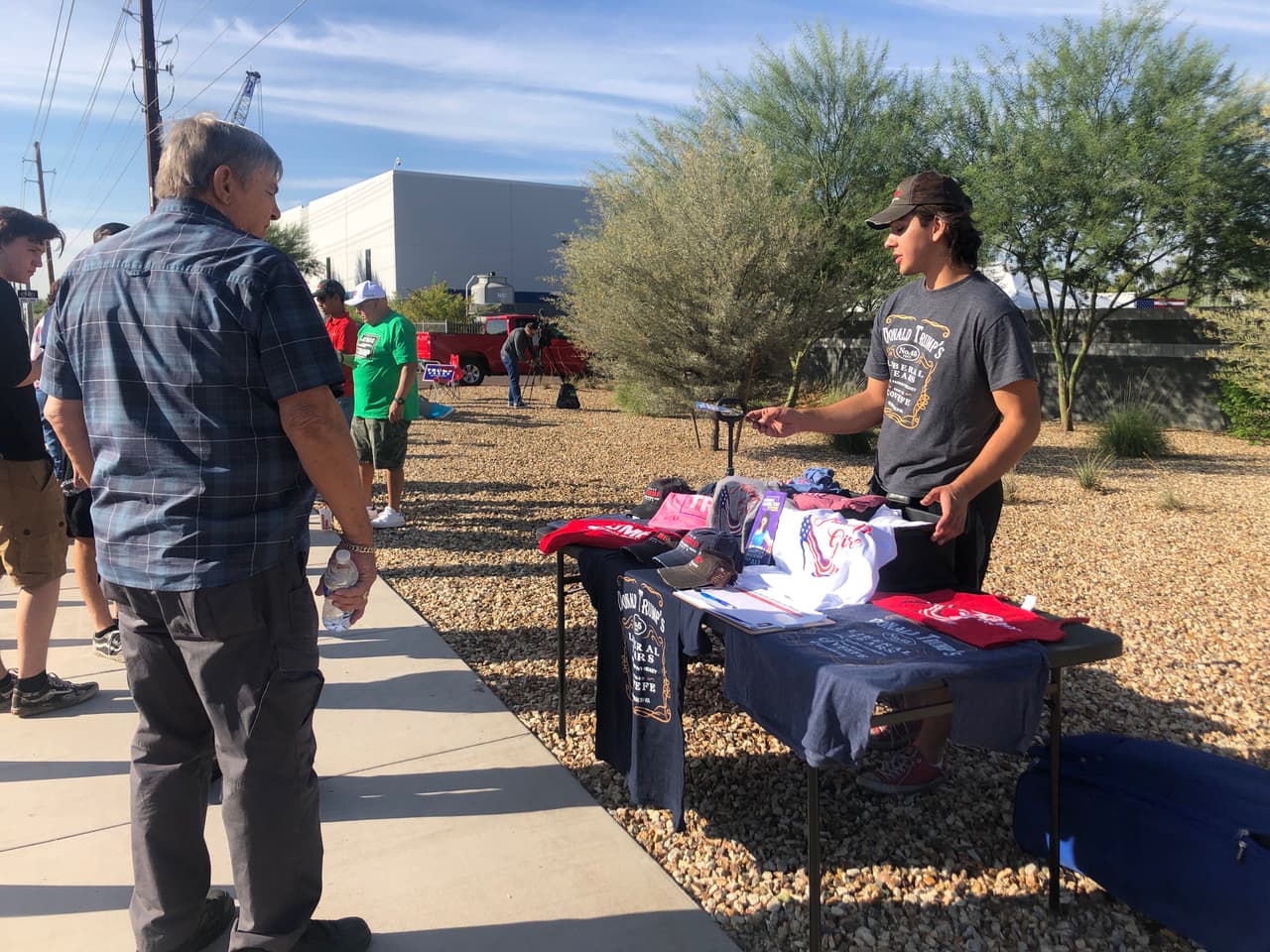 El vicepresidente Mike Pence llega este jueves Arizona para promover el voto temprano entre los seguidores de la reelección del presidente Donald Trump.