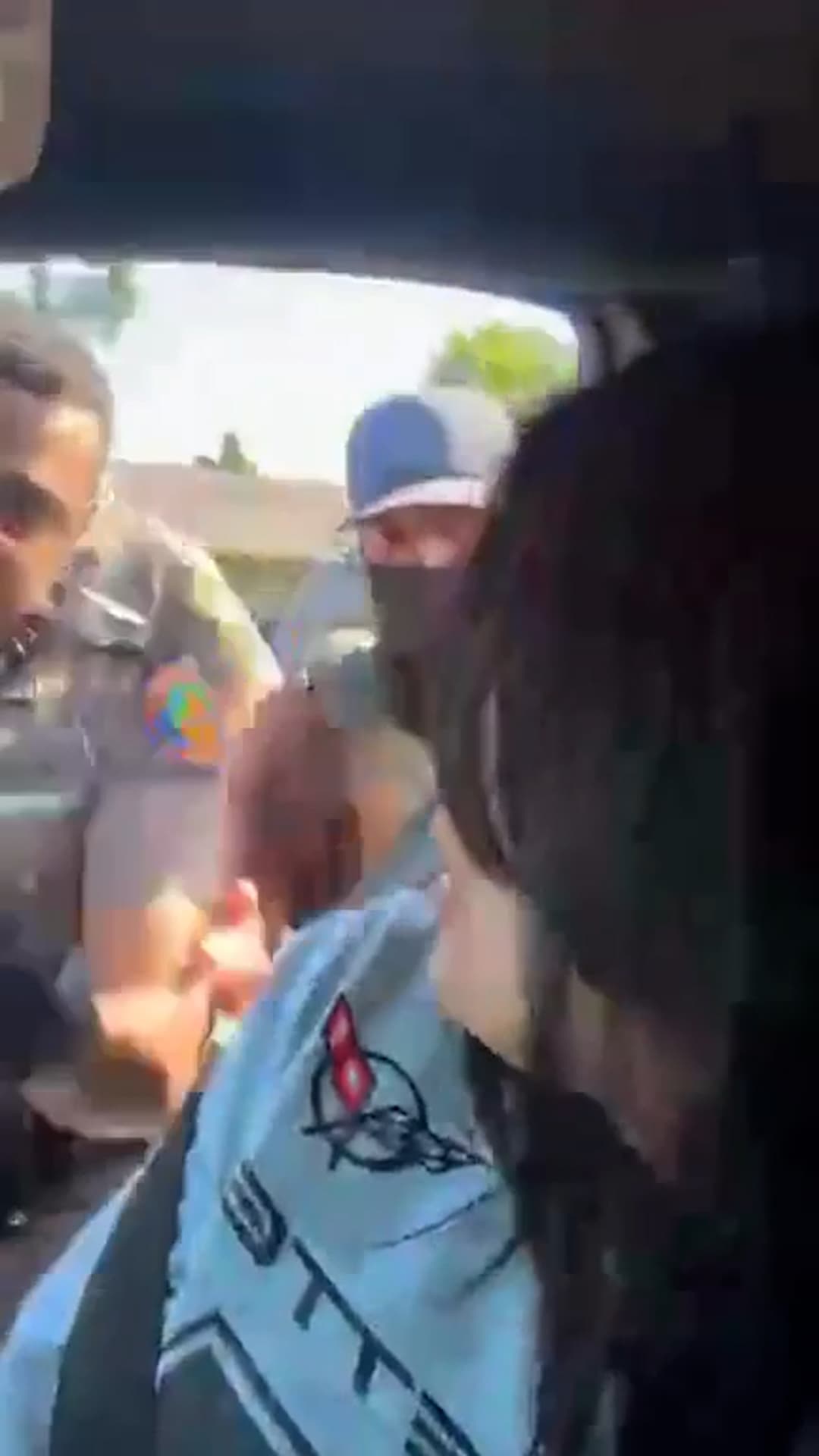 Fue arrestada tras grabar una detención migratoria