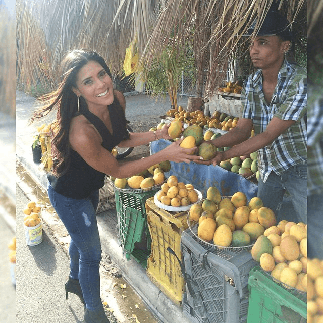 'A que no adivinan donde estoy?? �� les había dicho que me encanta el Mango?? Ahorita les cuento mas! #FelizSabado ´ dijo Francisca