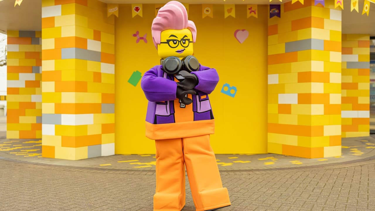 <b>La zona de videojuegos destaca por incluir Lego Fortnite</b>, con esculturas a escala real y actividades de construcción dentro del universo del juego.