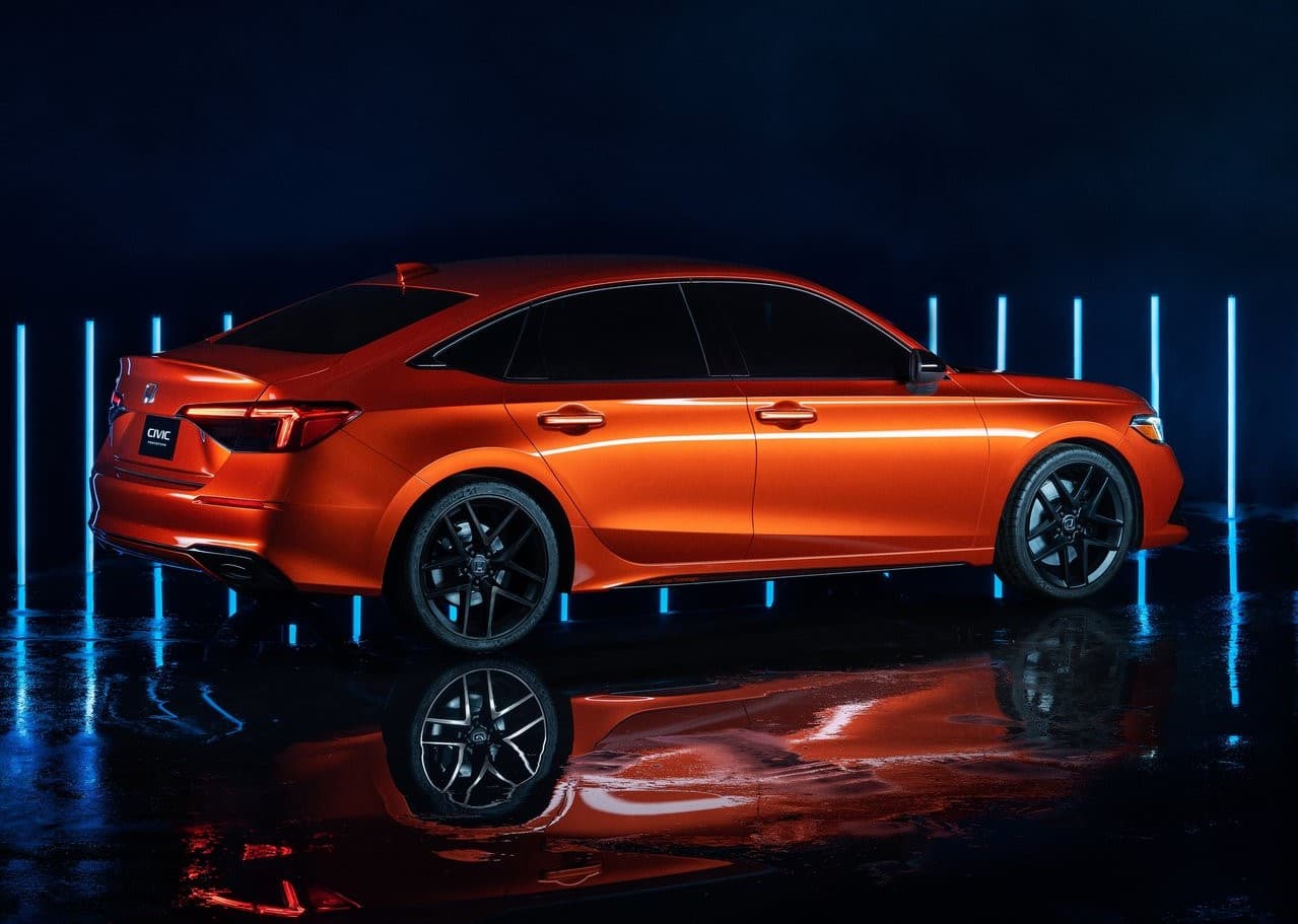 Llama la atención que los cambios en su estética hacen que se vea más como el Accord que al mismo Civic al que reemplaza.