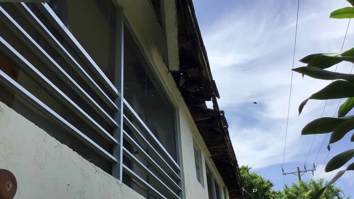 “La ciudad reconoce que esto es una situación difícil para los residentes actuales del condominio Villa Bianca, pero desocupar el lugar es en el mejor interés de su seguridad y la del público”, dijo la ciudad de Coral Springs en un comunicado.