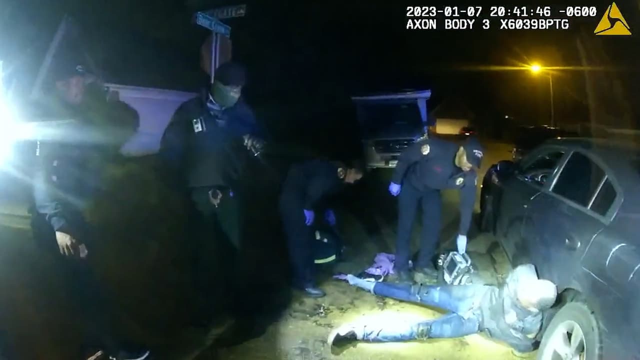 Revelan el video en el que policías golpean fatalmente a Tyre Nichols tras una parada de su auto en Memphis