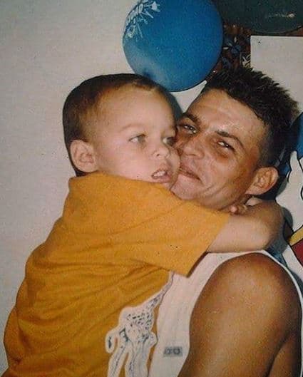 Volver a ver a su padre es uno de sus más grandes anhelos.