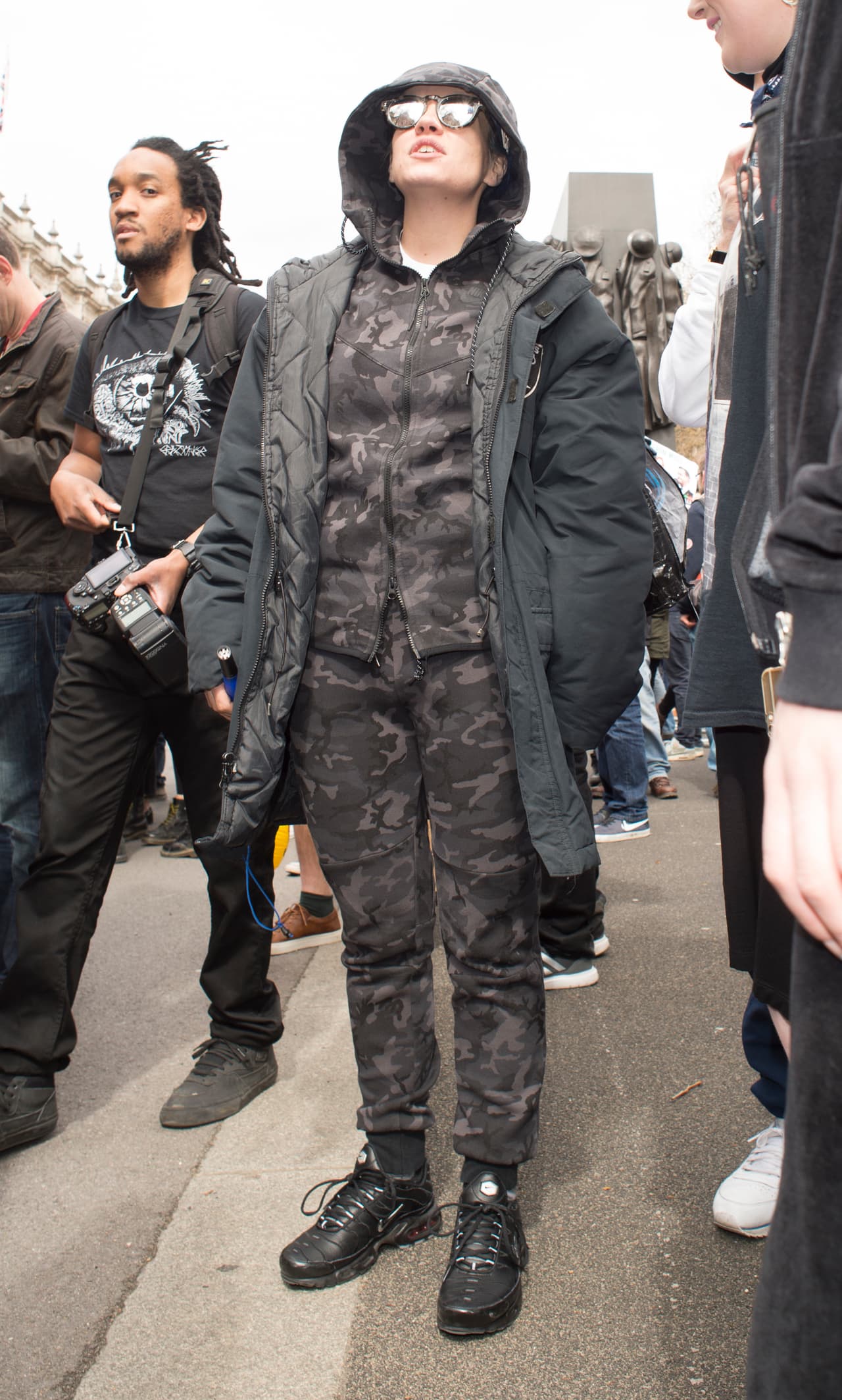 Lo cumplió por un tiempo, pero después ella y su melodiosa voz, regresaron a la escena.