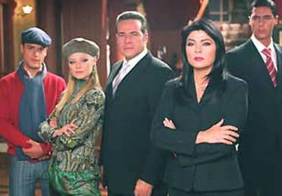 A Ruffo y Évora los acompañaron Ana Layevska, Mauricio Aspe y Miguel Ángel Biaggio, quienes interpretaron a Estrella, Héctor y Ángel San Román.