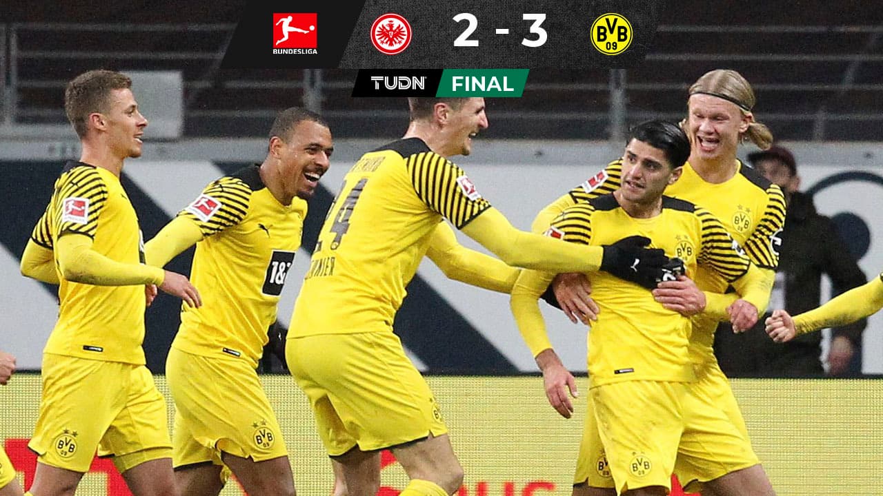 Borussia Dortmund logra épica remontada y sigue al acecho del líder Bayern Múnich