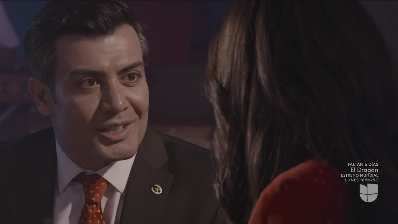 Es por eso que Carlos está todavía más feliz junto a ella, pues no se ha dado cuenta de que no es Paola, sino Paulina.