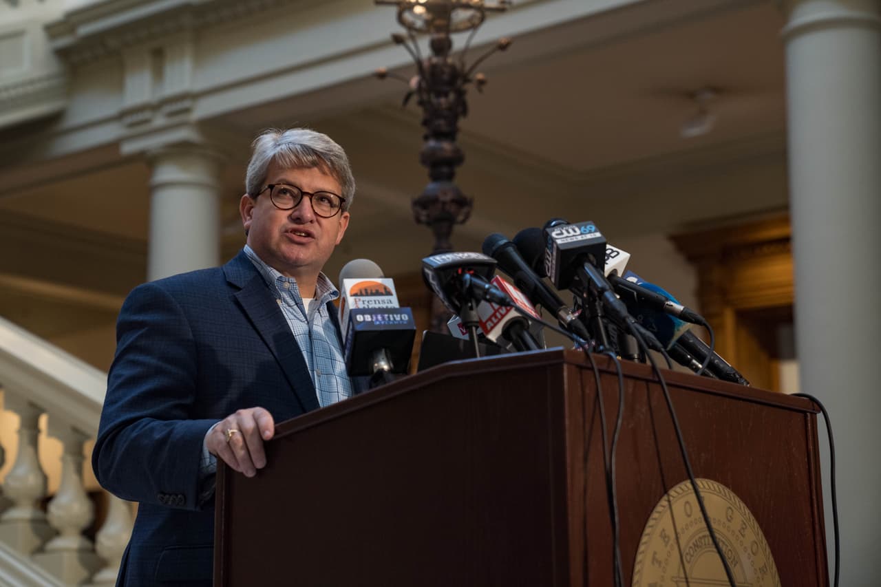 "Alguien va a morir”: Funcionario electoral de Georgia critica a Trump y pide detener los ataques