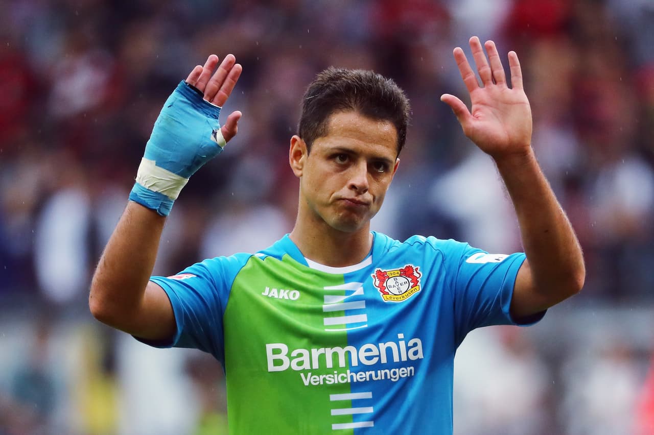 Bayer Leverkusen y 'Chicharito' se quedaron con la pólvora mojada ante el Ausburg