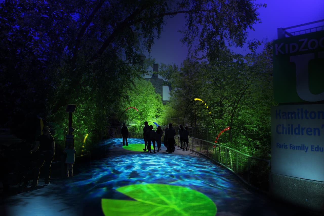 El color se lava a través de los árboles y aparecen imágenes similares al agua en el camino ante ti. Tal vez pienses "es que las ranas oigo" cuando las ranas imaginarias saltan con luz de un lugar a otro a tu alrededor. ¡Espera el chapoteo!