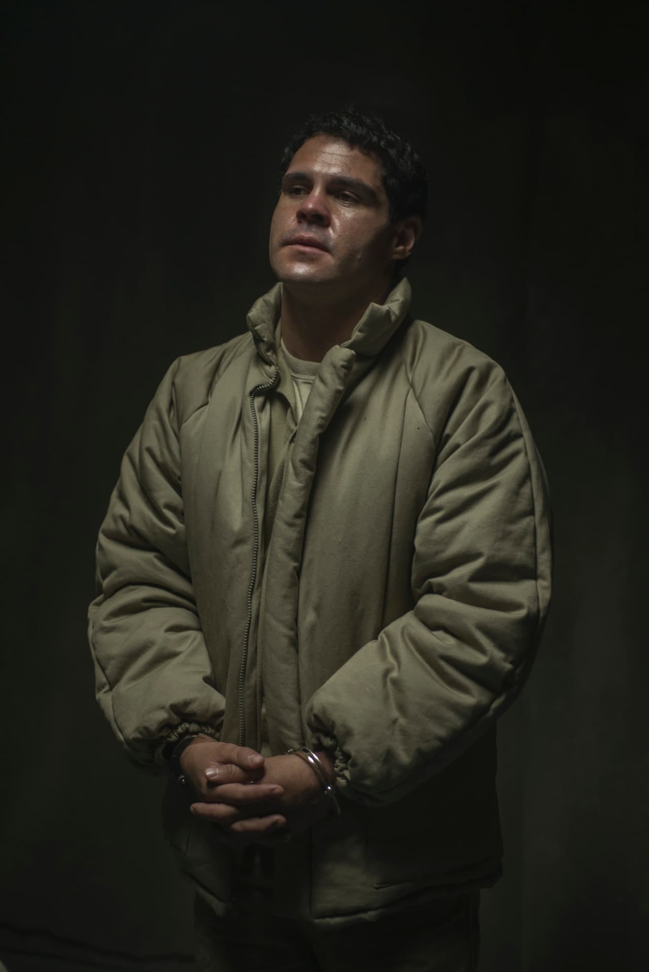 Will '
<b><a href="http://www.univision.com/series/el-chapo/marco-de-la-o-is-joaquin-el-chapo-guzman-in-el-chapo" target="_blank">El Chapo</a></b>' become the king again? Don’t miss 
<b><a href="http://www.univision.com/series/el-chapo/el-chapo-is-back-season-2-premieres-on-september-17th-on-univision" target="_blank">the world premiere of 'El Chapo' Season 2</a></b> this Sunday, September 17, 10pm/9C on Univision.