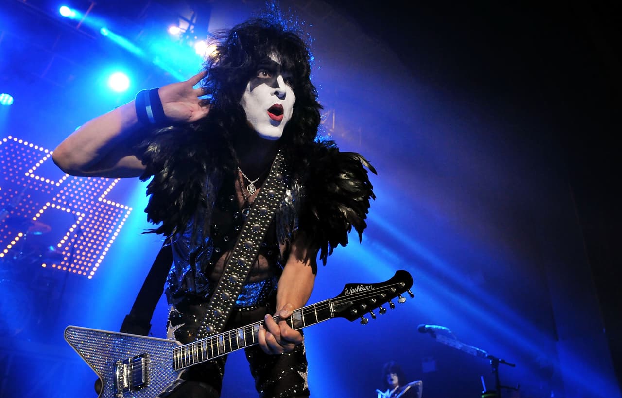 PAUL STANLEY'S SOUL STATION COVERS BAND SET FOR CALIFORNIA GIGS