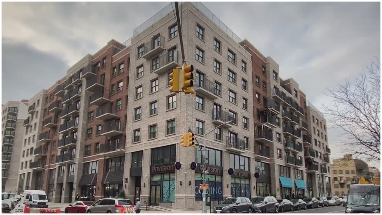 Ciudad de Nueva York ofrece recursos y estímulos para vivienda a adultos mayores