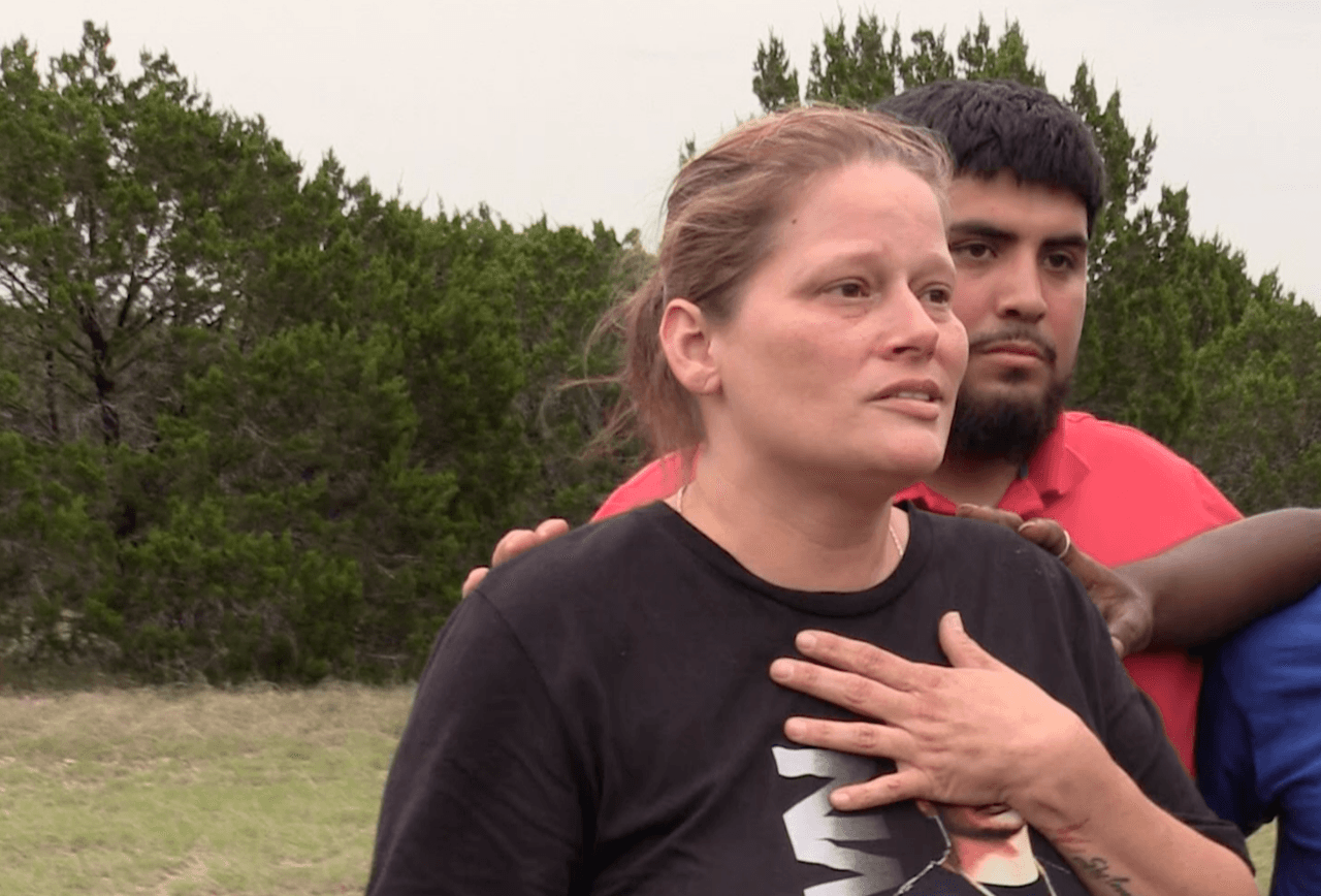 Ante las cámaras de Univision, la madre de la víctima pidió justicia y aseguró que estará todos los días del juicio.