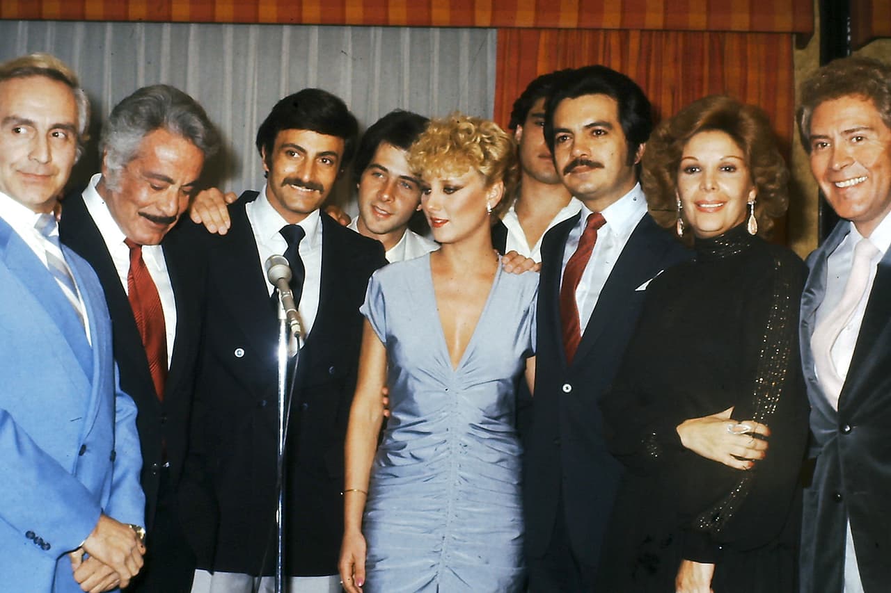 En 1991 actuó en ‘Atrapada’, donde compartió escenario por última vez con Christian Bach. En sus últimos años residió en Miami y fue presentador de Mundo Latino.