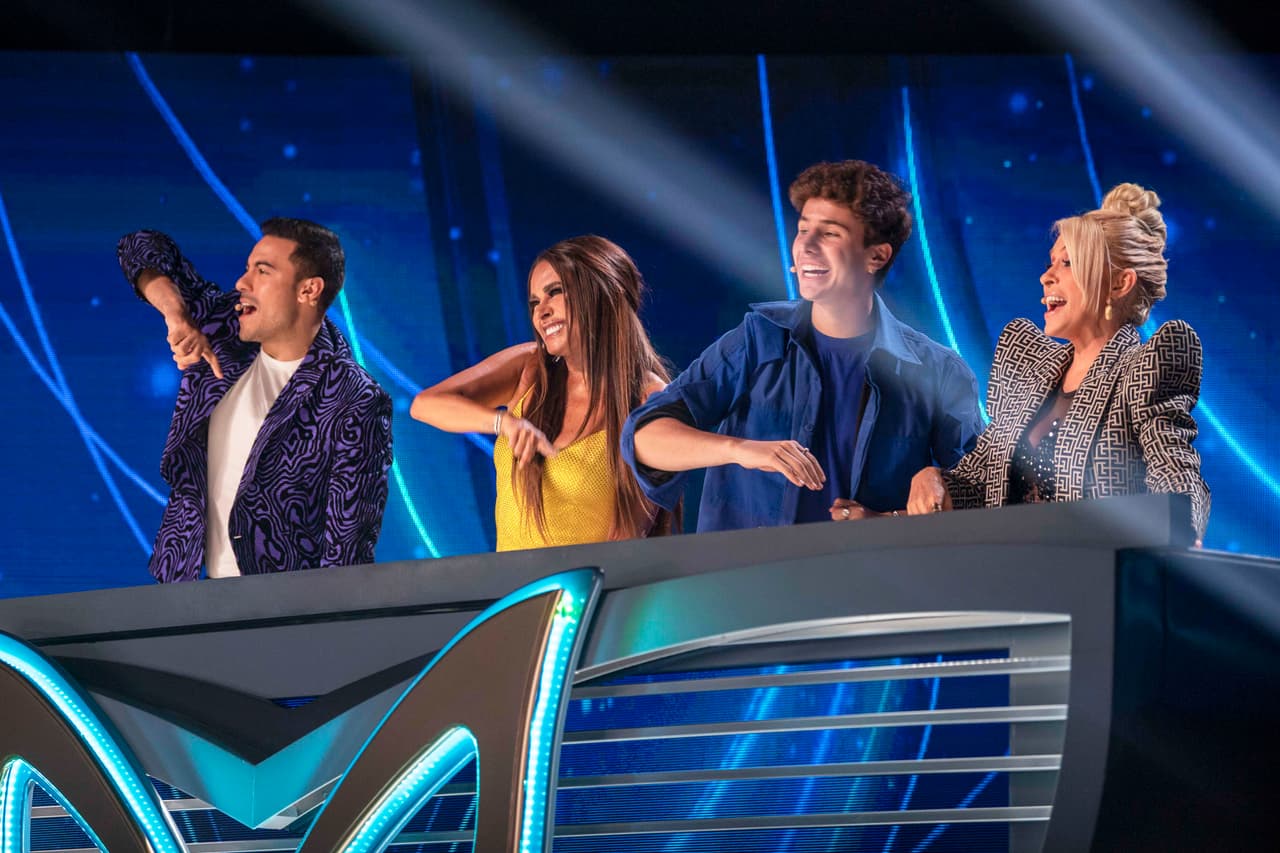 Después de deliberar, los investigadores salvaron a Triki, el público a Bot y por esa razón Rey Egipcio tuvo que quitarse la máscara.