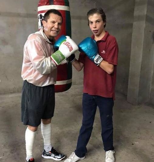 "Ya salieron ellos, ya están fuera de la clínica. Les rentamos un departamento amueblado en Culiacán. Los dos están muy bien, están trabajando, y pues a visitarlos cada vez que se pueda", comentó.