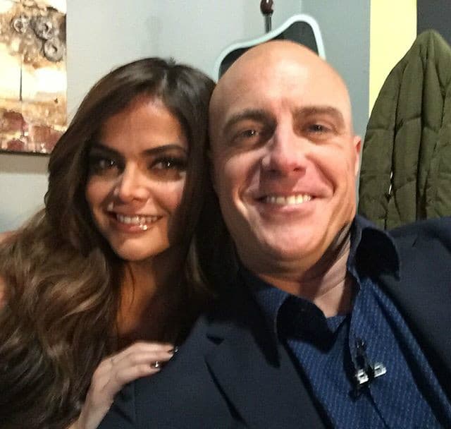 Estan siempre prendientes de sus fans.