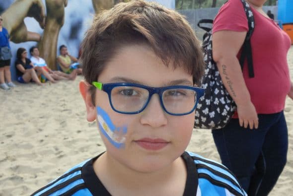 Bélgica y EEUU protagonizan el último choque de octavos de final del Mundial Brasil 2014 y sus fans se apasionan.