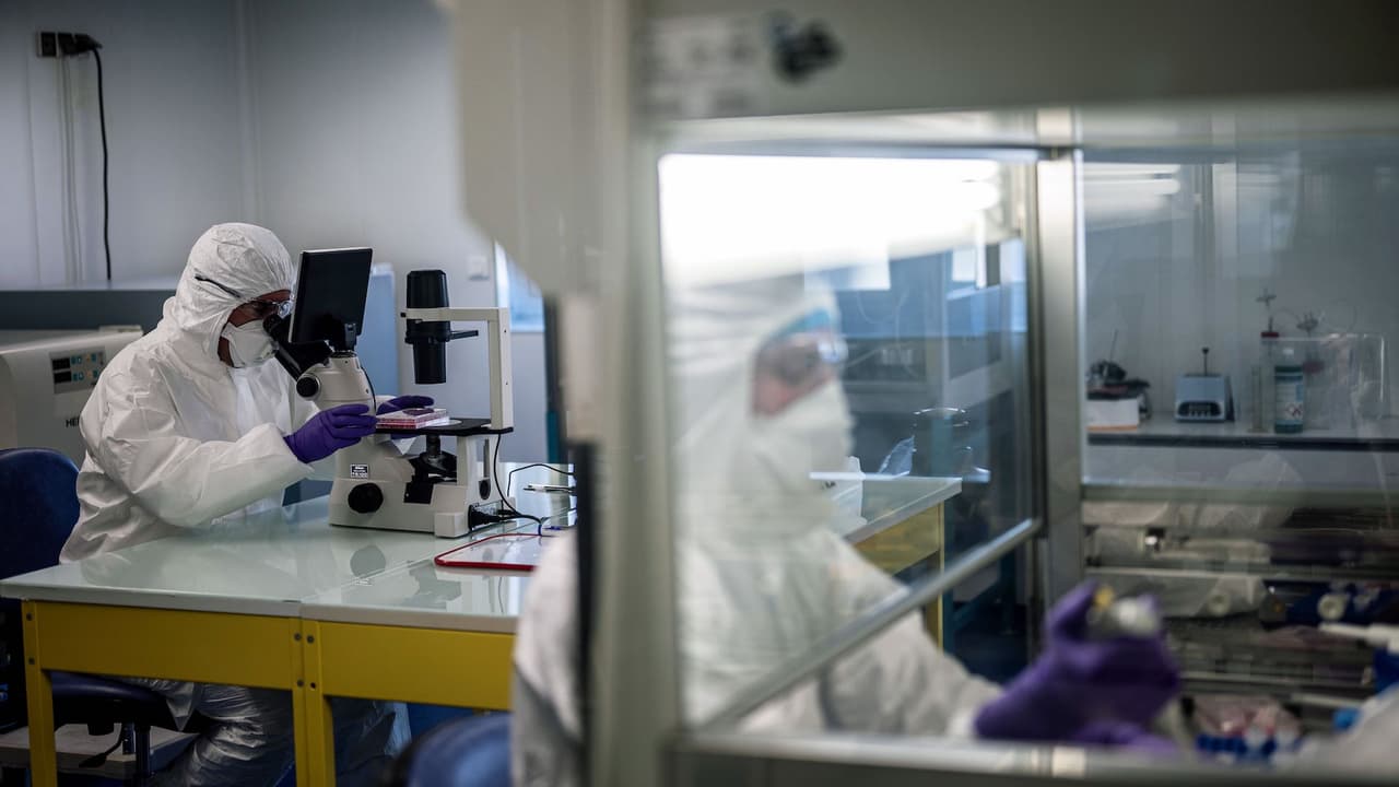 Iglesias y universidades de Chicago toman medidas frente a coronavirus