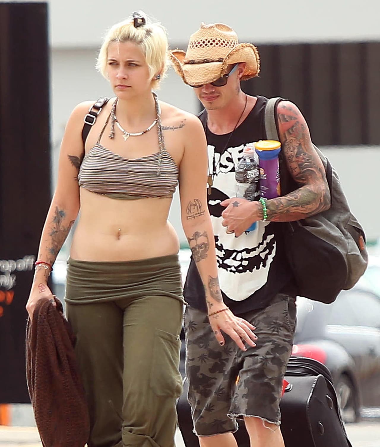 Justo hace unos días atrás, Paris apareció en redes sociales luciendo un misterioso anillo.