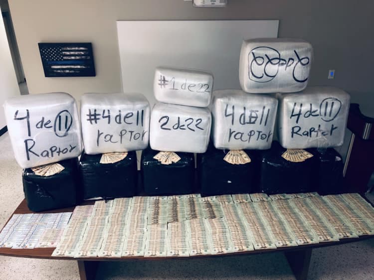 Los detenidos fueron identificados como Gregory Bohannon, de 53 años y Teresea Bohannon, de 58.