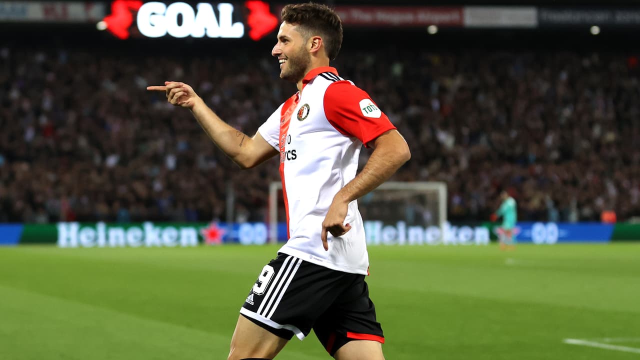 En Feyenoord no descartan salida de Giménez y valoran que no esté en Liga MX