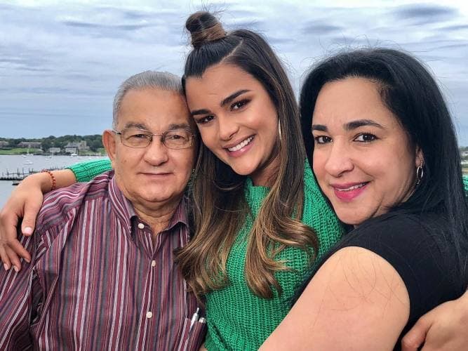 Clarissa Molina también está feliz de poder celebrar el Día del Padre. Su papá es el señor Domingo Molina, uno de los grandes amores en su vida.
