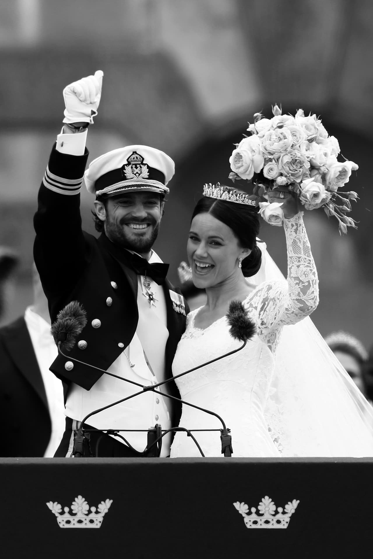 "Sofía, nosotros nunca elegimos el camino difícil, él nos eligió a nosotros. Optamos por el amor y eso nos ha unido siempre…Te caracterizas por fuertes valores, pasión y coraje, el más importante de todos ellos es, quizá, el atreverse a ser uno mismo...", expresó Carlos Felipe.