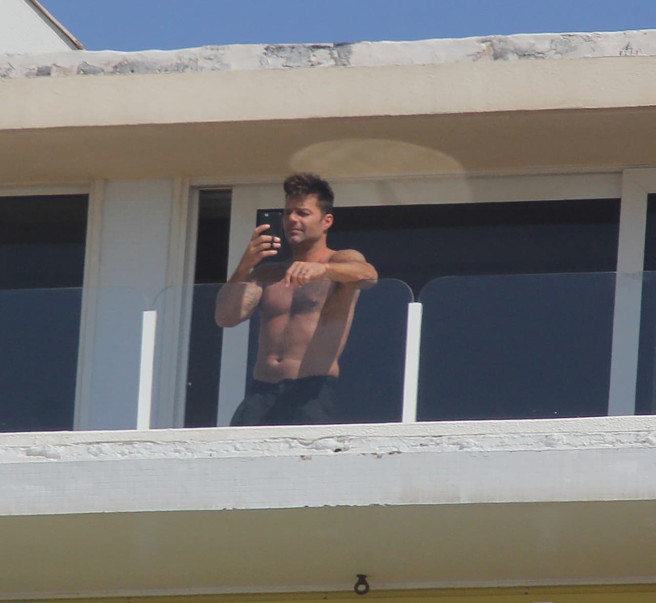 ¿Quién quisiera acompañarlo por todo el mundo?