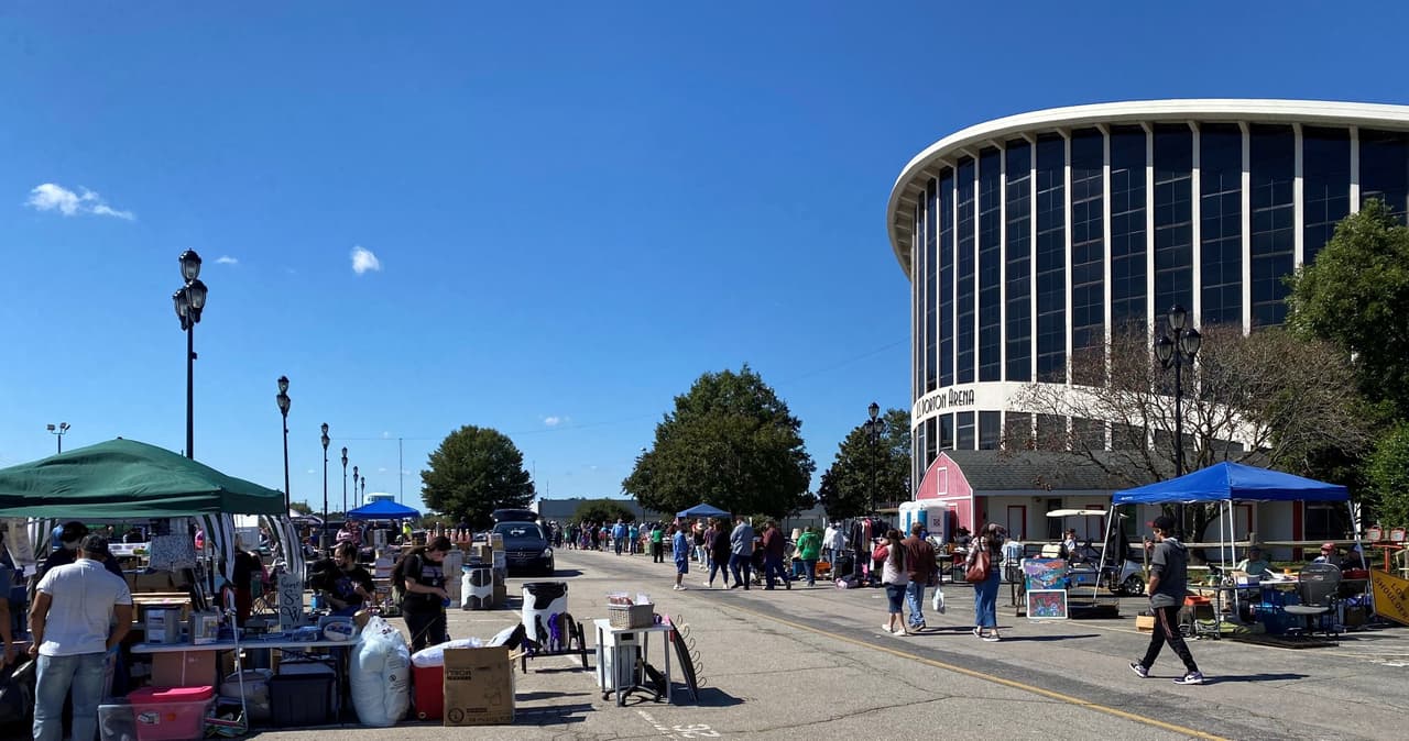 ¿Parques para perros o canchas de futbol? En que gastarías $1 millón aprobado para Raleigh. Aquí te decimos cómo votar 